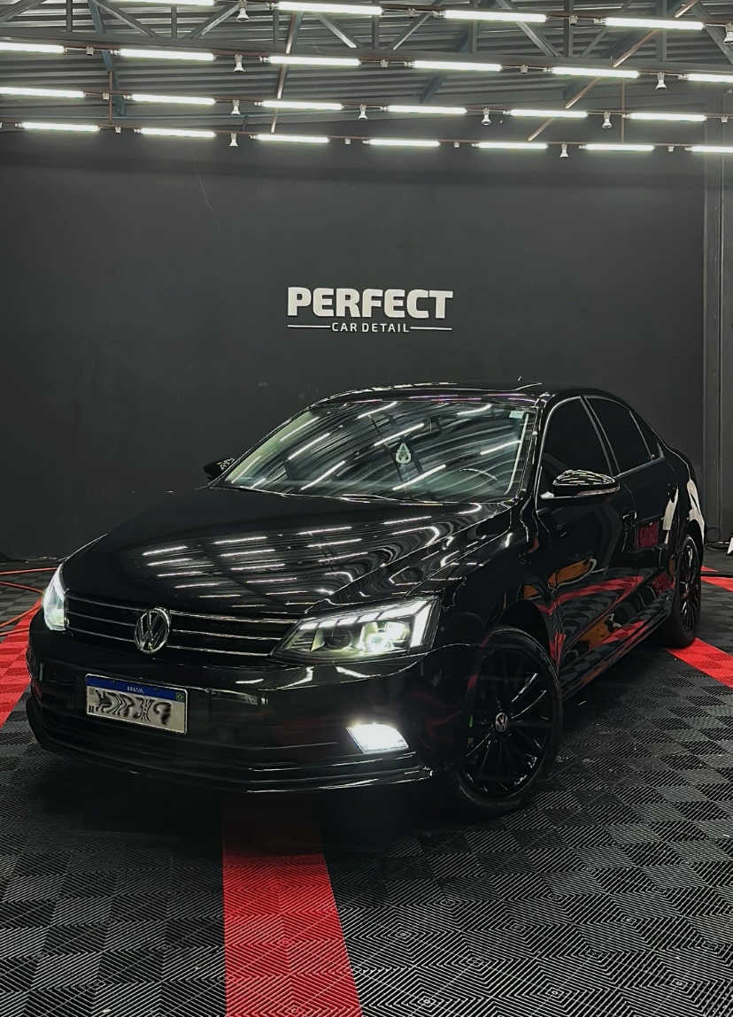 Carro sendo detalhado na Perfectcar Detail